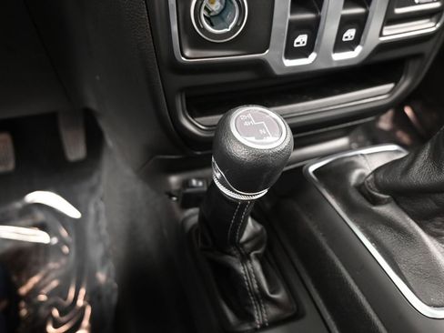 Used 2025 Jeep Wrangler Sport image 25