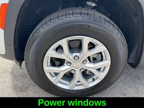 Used 2024 Jeep Grand Cherokee L Limited RWD image 19