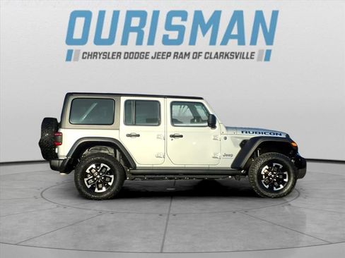 Used 2024 Jeep Wrangler Unlimited Rubicon 4xe image 2