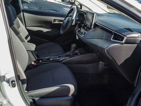 Used 2021 Toyota Corolla LE w/ Carpet Mat Package (TMS) image 12