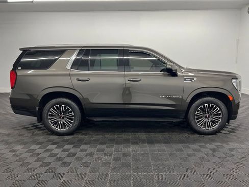 Used 2021 GMC Yukon SLE image 7