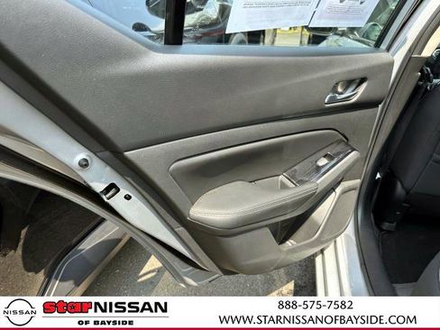 Certified 2021 Nissan Altima 2.5 SV image 9