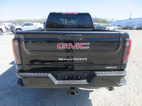 New 2026 GMC Sierra 2500 AT4 w/ AT4 Premium Plus Package image 6
