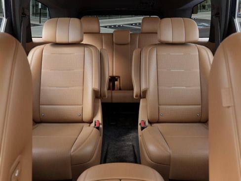 New 2026 Hyundai Palisade Calligraphy FWD image 12