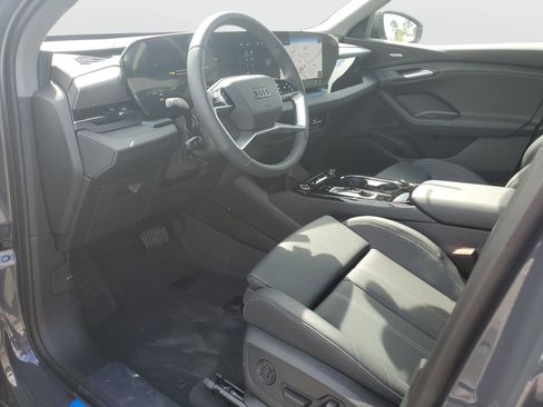 New 2025 Audi Q6 e-tron Premium Plus image 20