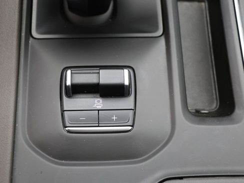 Used 2022 GMC Sierra 1500 Denali w/ Denali Reserve Package image 36