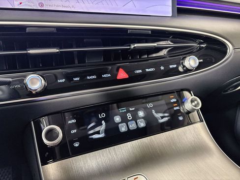 New 2026 Genesis GV70 2.5T Select AWD/4WD image 17