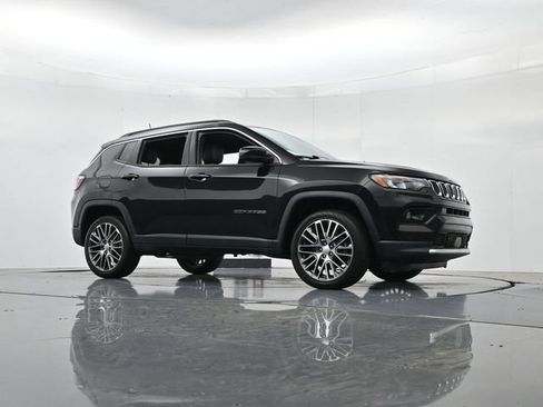 Used 2023 Jeep Compass Limited w/ Elite Group AWD/4WD image 36