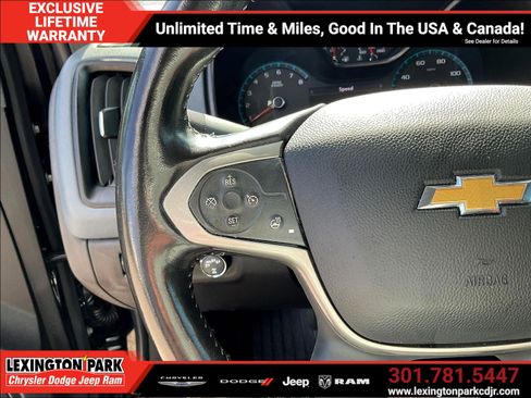 Used 2021 Chevrolet Colorado Z71 w/ Z71 Midnight Edition AWD/4WD image 11