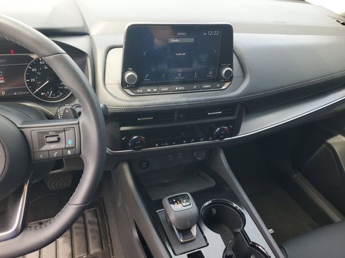 Certified 2024 Nissan Rogue SV w/ SV Premium Package image 21