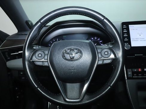Used 2019 Toyota Avalon XLE w/ Moonroof Package image 22