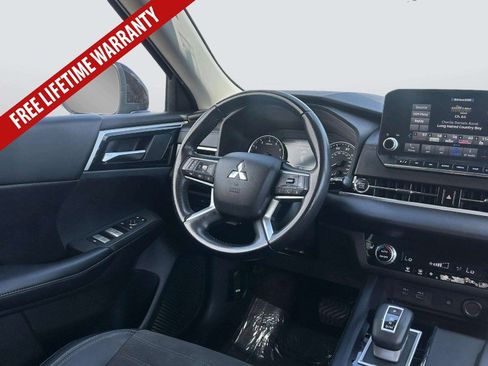 Used 2022 Mitsubishi Outlander SE AWD/4WD image 19