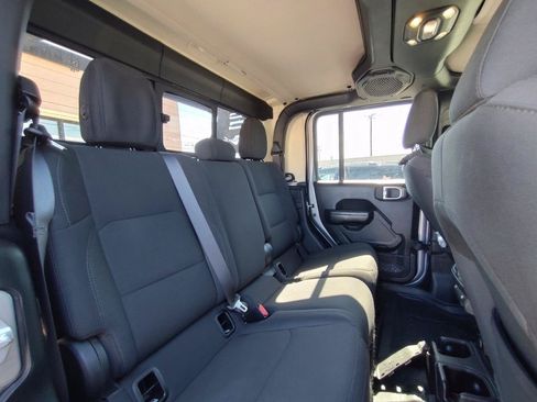 Used 2020 Jeep Gladiator Sport w/ Quick Order Package 24S AWD/4WD image 42