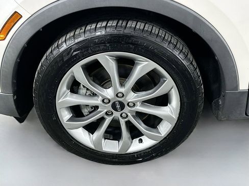 Used 2019 Lincoln MKC Select w/ Select Plus Package FWD image 32