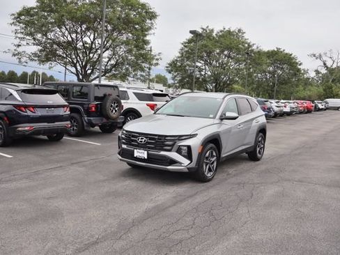 Used 2025 Hyundai Tucson SEL AWD/4WD image 4