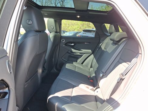 Used 2026 Land Rover Range Rover Evoque S AWD/4WD image 5