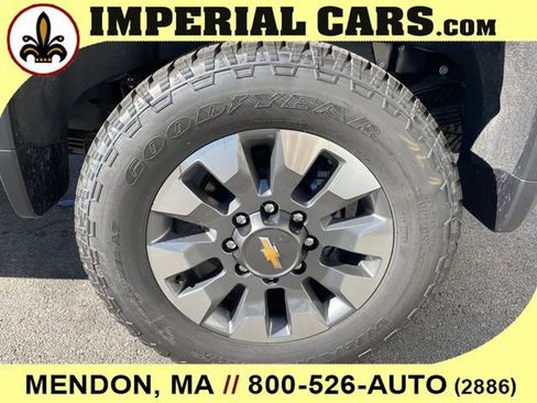 New 2026 Chevrolet Silverado 3500 LT image 16