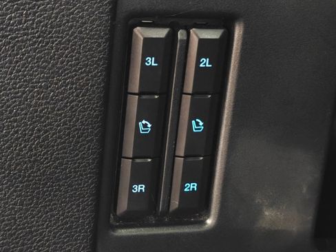 Used 2020 Ford Expedition Max XLT w/ Equipment Group 202A AWD/4WD image 38