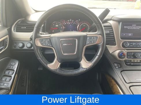 Used 2016 GMC Yukon Denali image 7