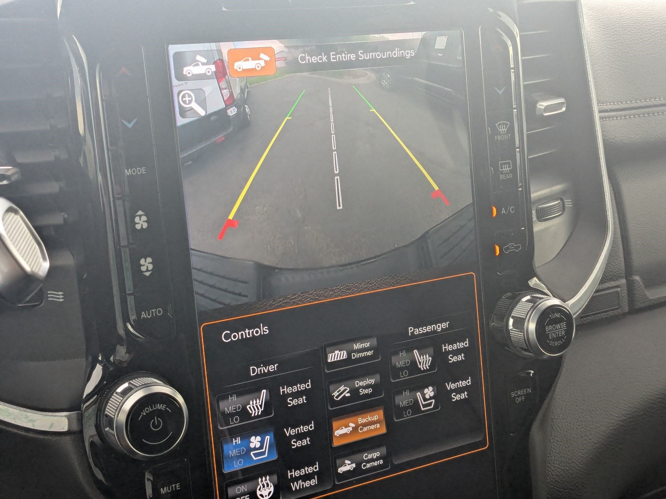 Used 2020 RAM 3500 Laramie AWD/4WD image 23