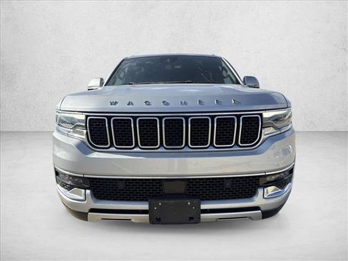 Used 2022 Jeep Wagoneer Series II RWD image 2