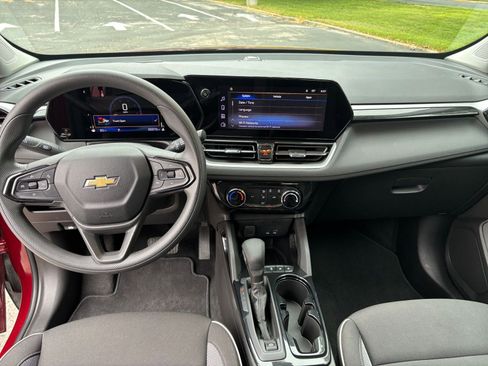 Used 2025 Chevrolet TrailBlazer LT image 27