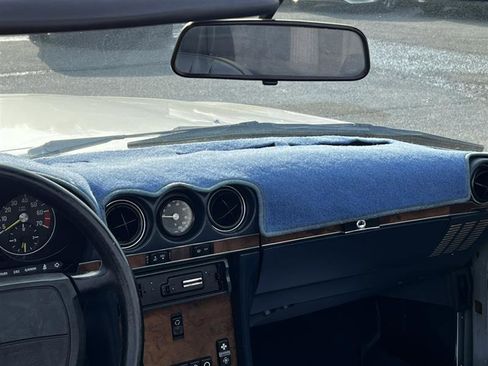 Used 1987 Mercedes-Benz 560 SL image 19