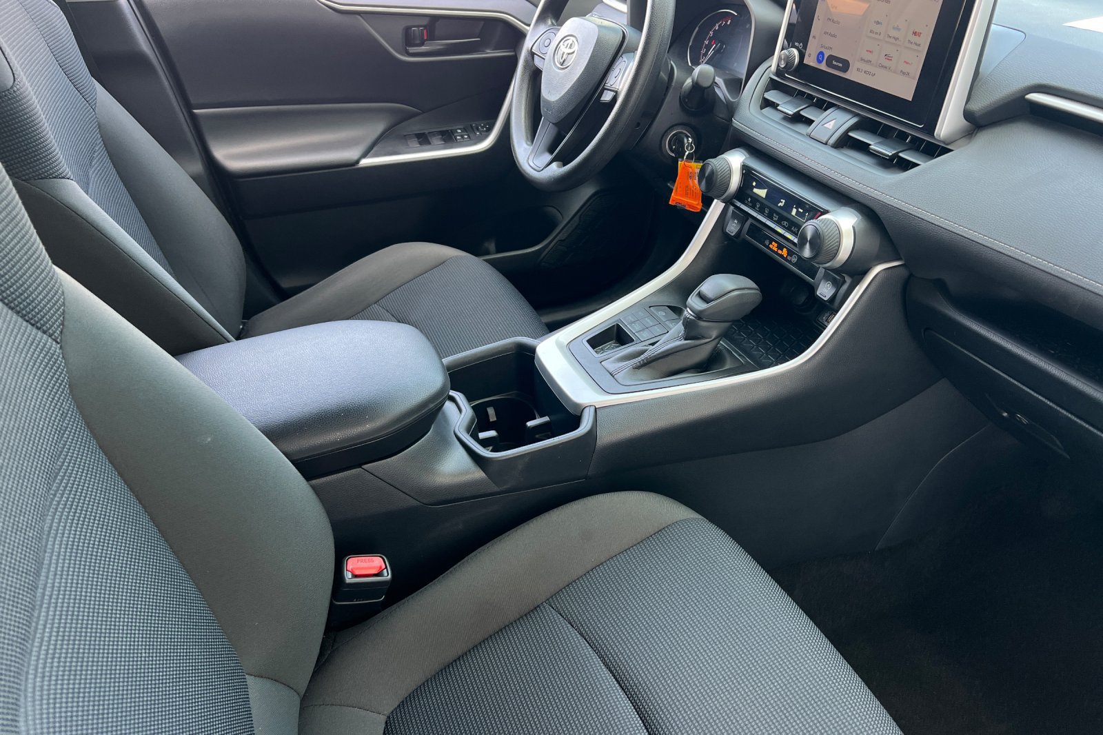 Certified 2025 Toyota RAV4 LE AWD/4WD image 16