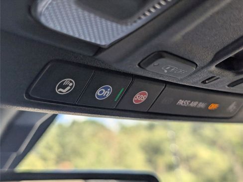 Used 2022 GMC Sierra 2500 AT4 w/ AT4 Preferred Package image 29