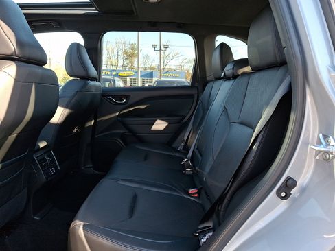 Certified 2025 Subaru Forester Limited image 10