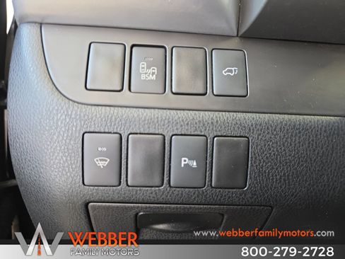 Used 2015 Toyota Highlander Limited AWD/4WD image 21