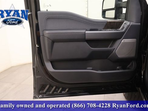 New 2026 Ford F250 Lariat w/ FX4 Off-Road Package image 9