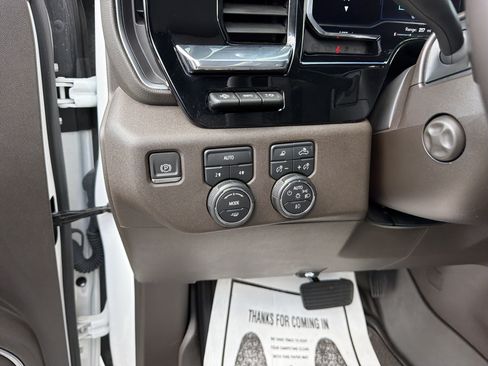 Certified 2024 Chevrolet Silverado 1500 LTZ w/ Technology Package AWD/4WD image 18