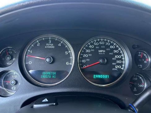 Used 2007 Chevrolet Tahoe LTZ w/ LTZ Preferred Equipment Group AWD/4WD image 36