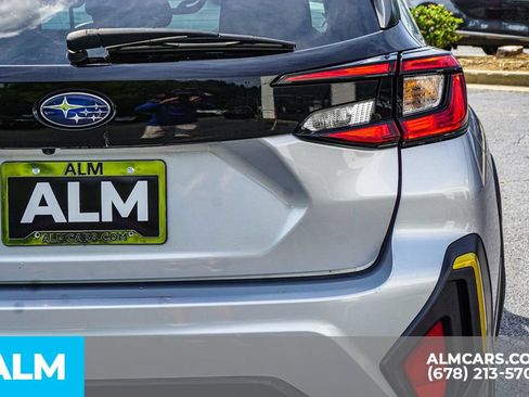 Used 2025 Subaru Crosstrek 2.5i Sport AWD/4WD image 12