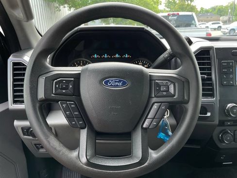 Used 2018 Ford F150 XLT RWD image 14