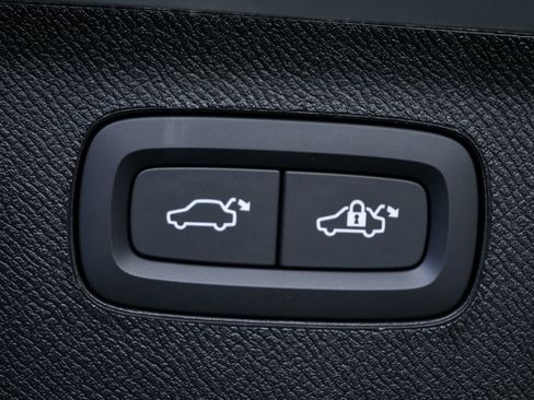 New 2026 Volvo XC90 T8 Plus w/ Protection Package image 34