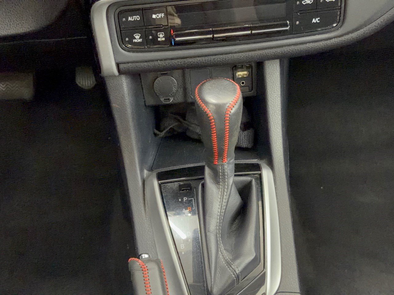 Used 2017 Toyota Corolla LE FWD image 21
