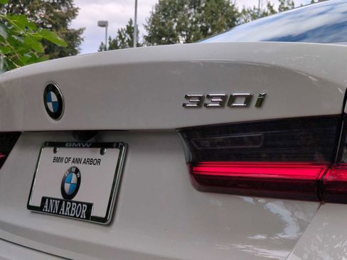 New 2025 BMW 330i xDrive Sedan w/ Premium Package image 13