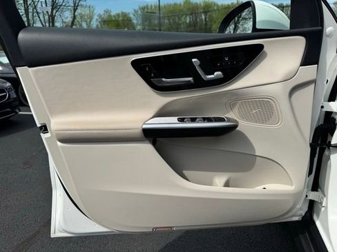 Used 2026 Mercedes-Benz GLC 300 4MATIC image 19