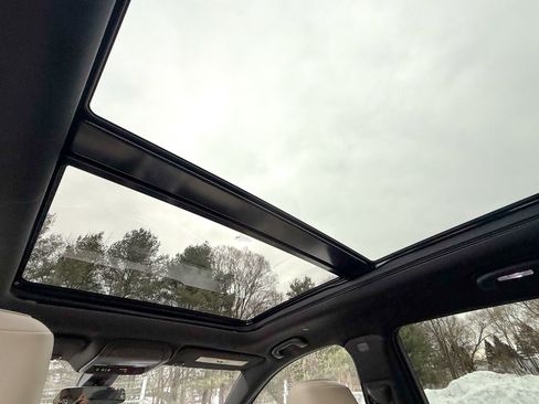 Used 2018 Cadillac XT5 Luxury w/ Driver Awareness Package image 33