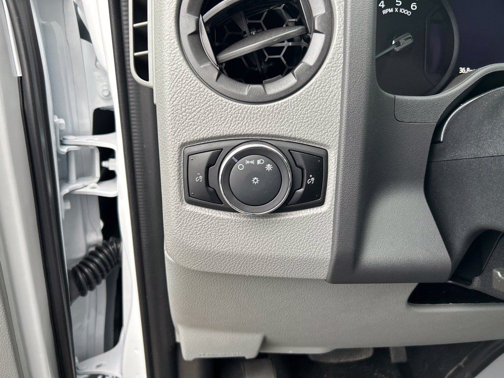 New 2027 Ford E-450 and Econoline 450 Super Duty w/ Power Equipment Group RWD image 10