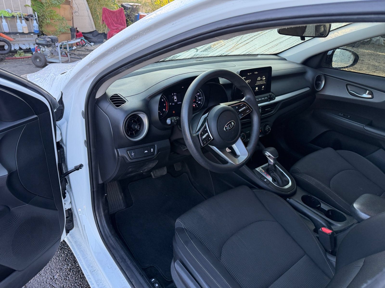 Used 2021 Kia Forte LXS FWD image 18
