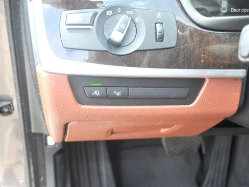 Used 2013 BMW 528i Sedan RWD image 27