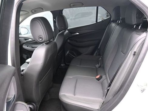 Used 2025 Buick Encore GX Preferred image 31