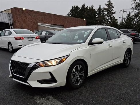 Used 2023 Nissan Sentra SV w/ Trunk Package image 3