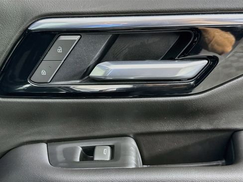Used 2025 Chevrolet Tahoe LS RWD image 51