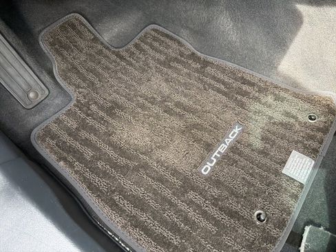 Used 2023 Subaru Outback Limited XT image 24