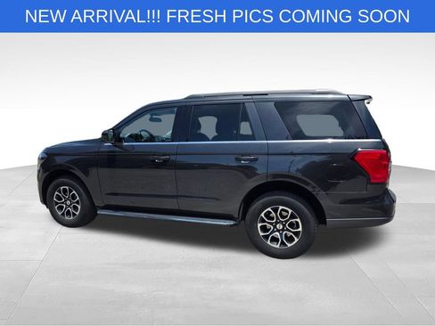 Used 2023 Ford Expedition XLT RWD image 4