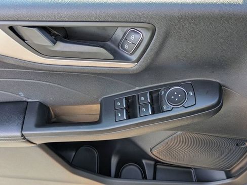 Used 2022 Ford Escape SE image 17